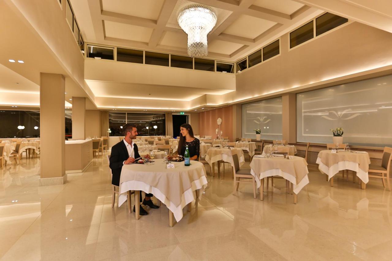 אבנו טרמה Hotel Savoia Thermae & Spa (Adults Only) מראה חיצוני תמונה